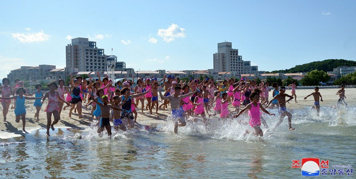  명사십리의 해수욕장