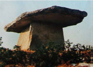 관산리고인돌무덤