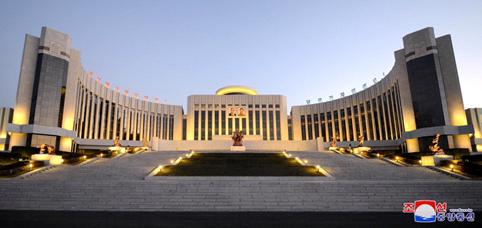  만경대학생소년궁전