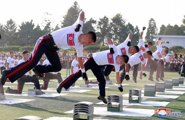  만경대혁명학원과 강반석혁명학원창립 75돐 체육 및 오락경기대회