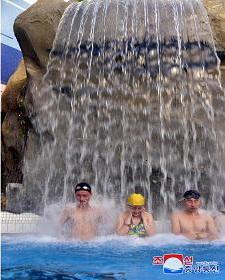 문수물놀이장 인공폭포