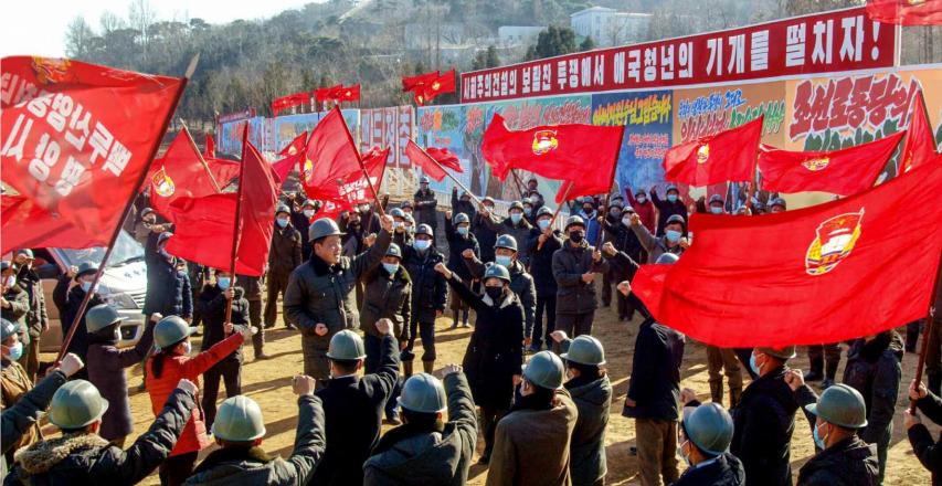 수도건설에서 기적창조의 열망으로 들끓는 조선청년들