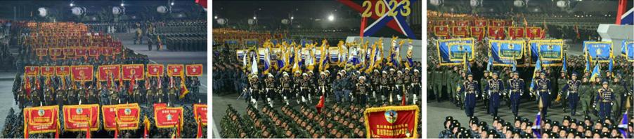 在阅兵广场上阔步行进的阅兵方阵