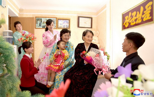 덕과 정이 흐르는 조선의 모습 덕과 정이 흐르는 조선의 모습