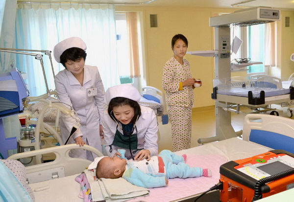 당의 은정속에 훌륭히 일떠선 옥류아동병원