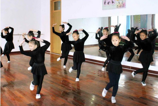 평양학생소년궁전에서