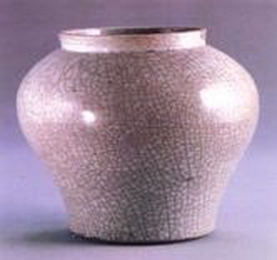 White porcelain vase White porcelain vase