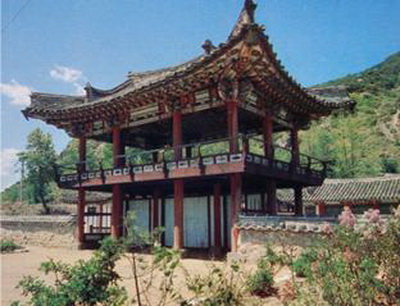 Двухэтажная беседка корейского типа Чонбук