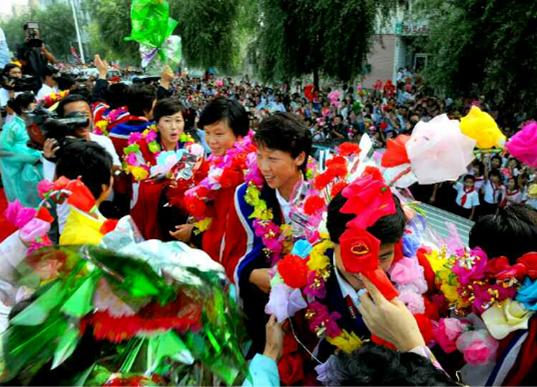 축복을 받는 조국의 장한 딸들