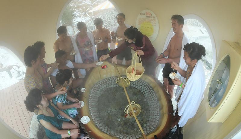 양덕온천문화휴양지의 닭알삶는 터