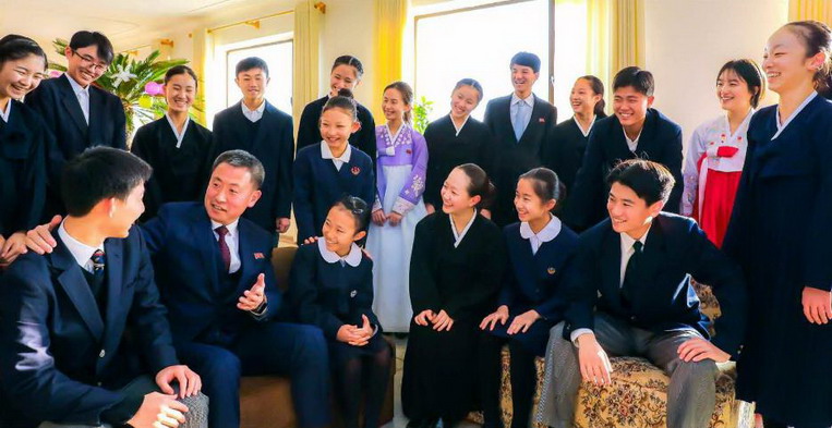 재일조선학생소년들