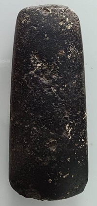 백두산일대에서 새로 발견된 돌도끼