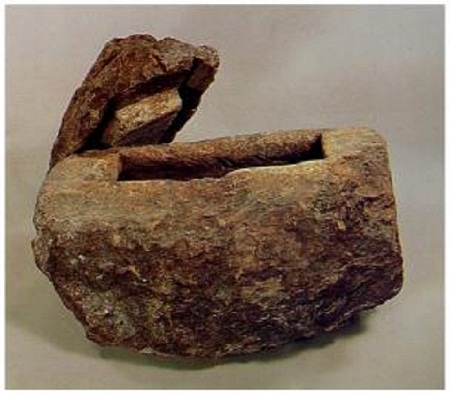 불경이 들어있던 돌함