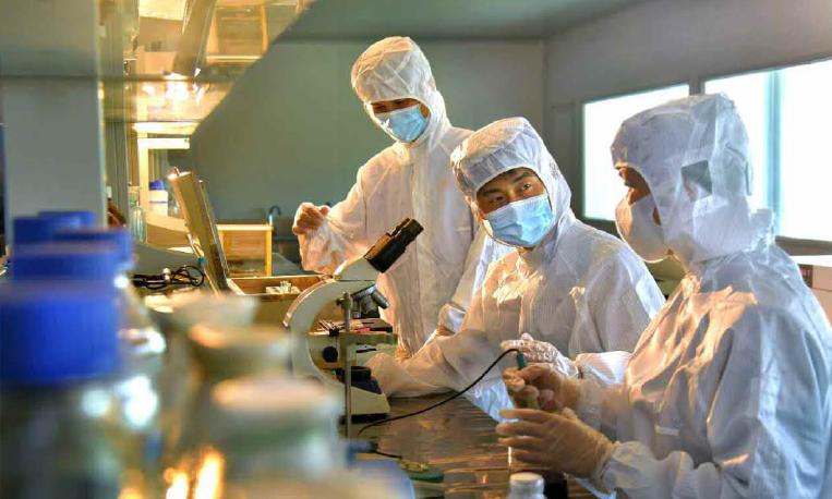 Korean Youth performing heroic feats with loyalty and patriotism