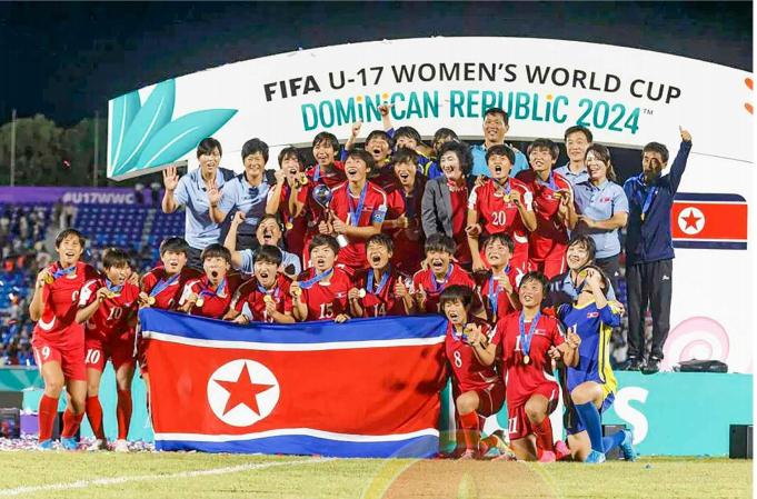 미더운 조선녀자축구선수들