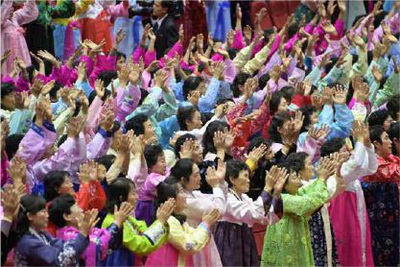 은혜로운 당의 축복속에 영광의 단상에 오른 어머니들