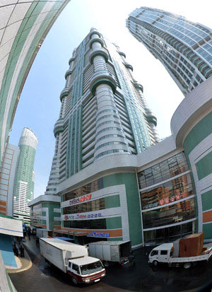 려명거리 새집들이