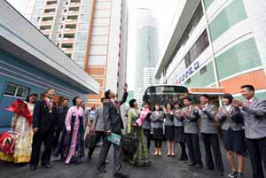 려명거리 새집들이