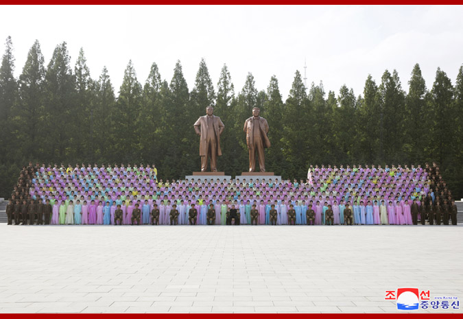 Supreme Leader Kim Jong Un Has Photo Session with Members of Art Groups of KPA Officers