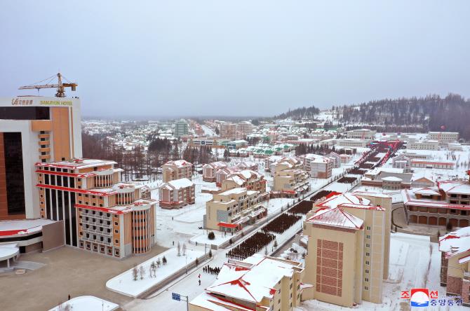 Construction of Township of Samjiyon County Completed