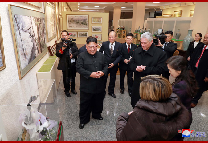 Miguel Mario Diaz-Canel Bermudez Visits Mansudae Art Studio